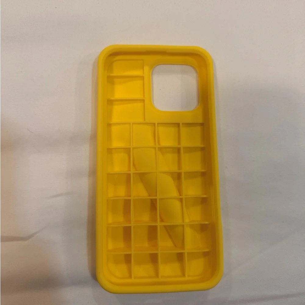 RHODE Vibrant Yellow Lip Case for iPhone 16 Pro Msx